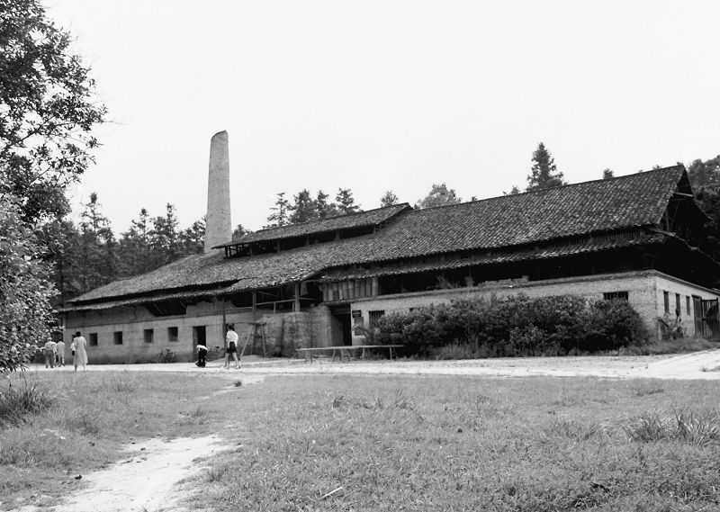 Wood fired kiln Jingdezhen sept 1992